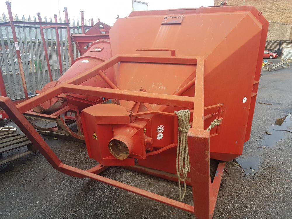 CONQUIP CONCRETE POURING SKIP CRANE HOPPER 9 TON SWL . for Sale J