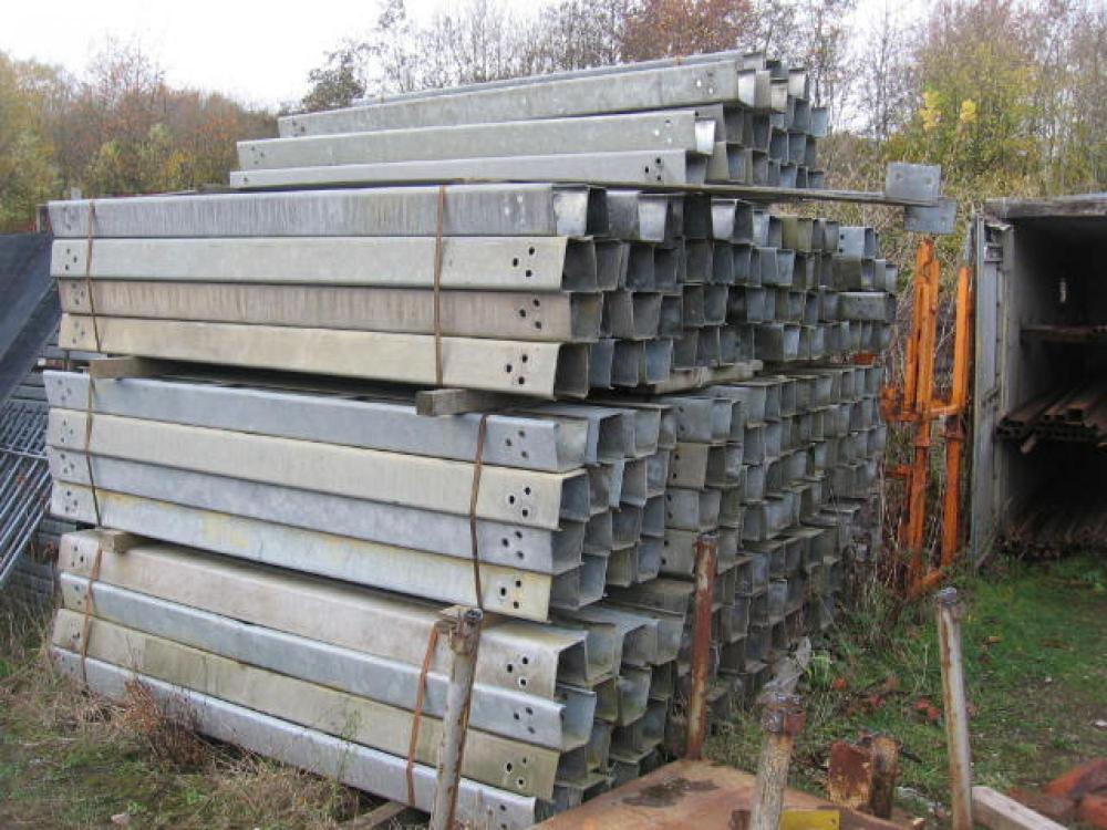 BOX BEAM MOTORWAY CRASH BARRIER 2.4M LONG for Sale J. Sharples