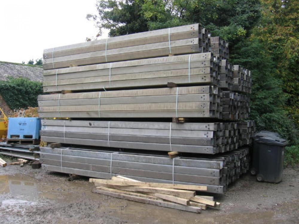 BOX BEAM CRASH BARRIERS, GALVANISED 4.8mtrs / 16ft . for Sale J. Sharples