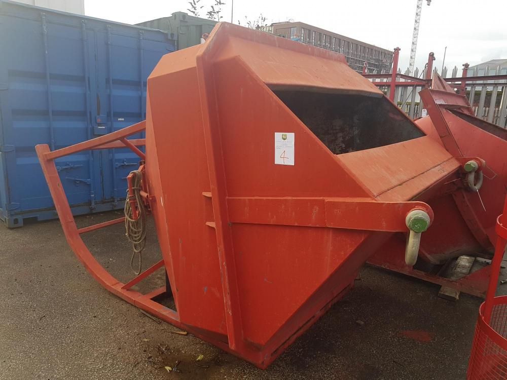 CONQUIP CONCRETE POURING SKIP CRANE HOPPER 9 TON SWL . for Sale J