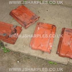 RECLAIMED TERRACOTTA ROOF TILE