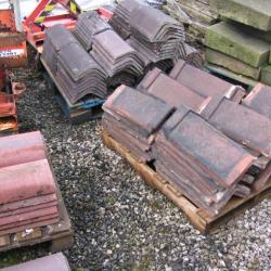 RECLAIMED RIDGE TILES .