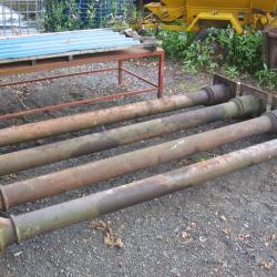 SET OF 4 VICTORIAN CAST IRON COLUMNS .