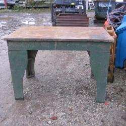 ENGINEERS CAST IRON SURFACE TABL