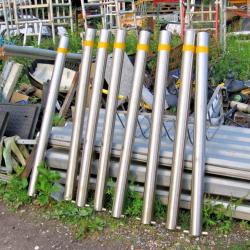 STAINLESS STEEL BOLLARD 1400MM OVERALL