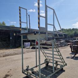 DIRECT COMPANY STEEL STAIRCASE / STEPS
