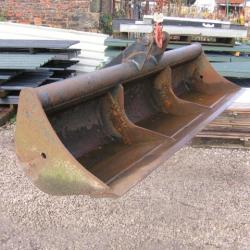 UNUSED 5FT WIDE GRADING BUCKET .