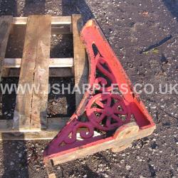 1 PAIR OLD CAST IRON SUPPORT BRACKETS .