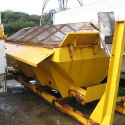 DIRECT COUNCIL ECON DEMOUNT / HOOK-LOADER GRITTER BODY