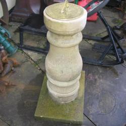 SOLID BIRD BATH GARDEN ORNAMENT WITH CHOICE OF SUN-DIALS.