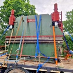 DIRECT FACTORY CLOSURE .. PEARSON 155 TONNE 3 MTR PRESS BRAKE