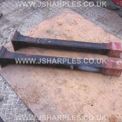 1..ORNATE CAST IRON POST APPROX 4FT TALL