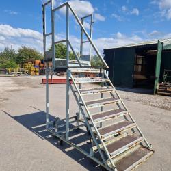 DIRECT COMPANY STEEL STAIRCASE / STEPS