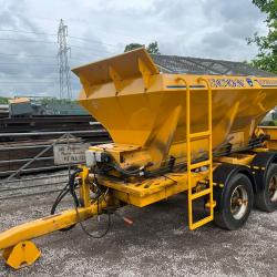 DIRECT COUNCIL ECON TWIN AXLE GRITTER TRAILER