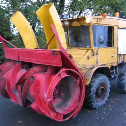 MERCEDES UNIMOG 400 SNOW BLOWER .