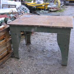 ENGINEERS CAST IRON SURFACE TABL