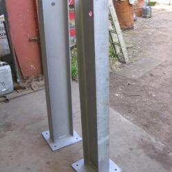 HEAVY DUTY GALVANISED STEEL GIRDER POST C/W BASE PLATE .