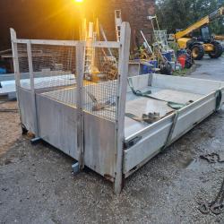 ALUMINIUM DRIOPSIDE BODY APPROX 13FT LONG