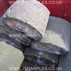 OLD ORIGINAL VERY HEAVY / VERY LARGE CURVED TOP STONE COPING STO .