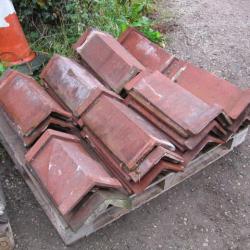 RECLAIMED RIDGE TILES .