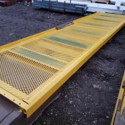 HEAVY DUTY STEEL MESH WALKWAY .