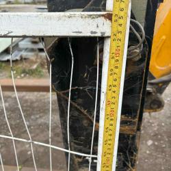 LIGHTWEIGHT WIRE MESH PANEL ..