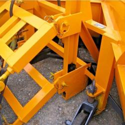 DIRECT COUNCIL CUTHBERTSON ' V ' SNOW PLOUGH
