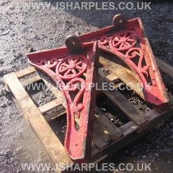 1 PAIR OLD CAST IRON SUPPORT BRACKETS .