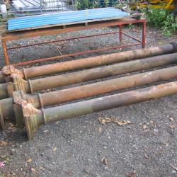 SET OF 4 VICTORIAN CAST IRON COLUMNS .