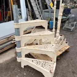 CAST IRON RECLAIMED DECORATIVE SPIRAL STAIRCASE