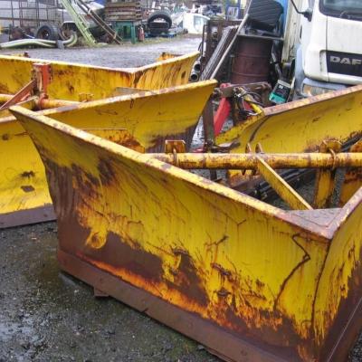 DIRECT COUNCIL V PLOUGH / SNOW PLOUGH FIT 3 POINT LINKAGE