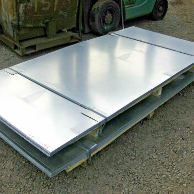 GALVANISED FLAT STEEL SHEET APPROX 2.5M X 1.25M X 0.7MM THICK