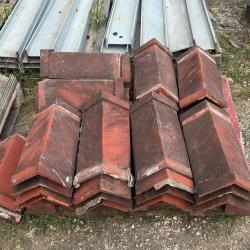 RECLAIMED TERRACOTTA RIDGE TILES