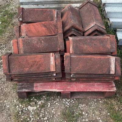 RECLAIMED TERRACOTTA RIDGE TILES
